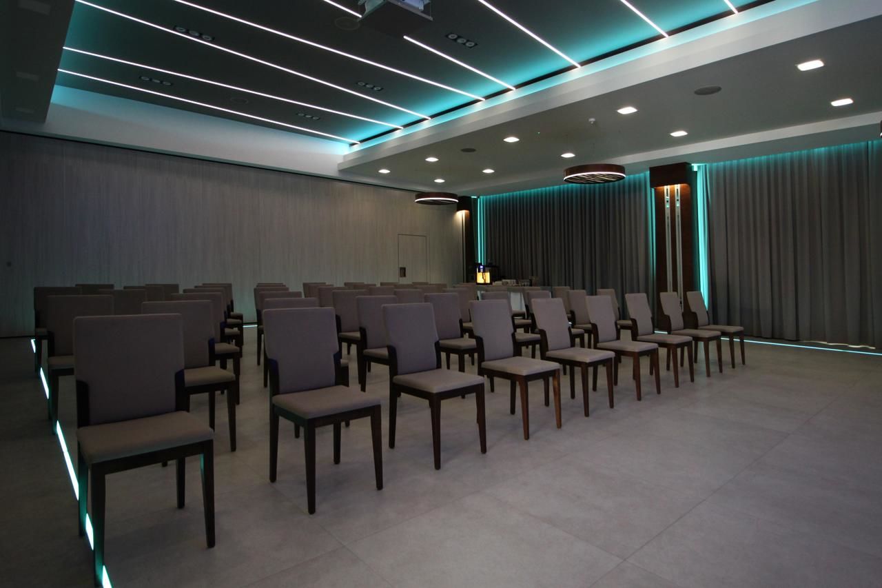 Отель Hotel Na Półboru Серадз-28