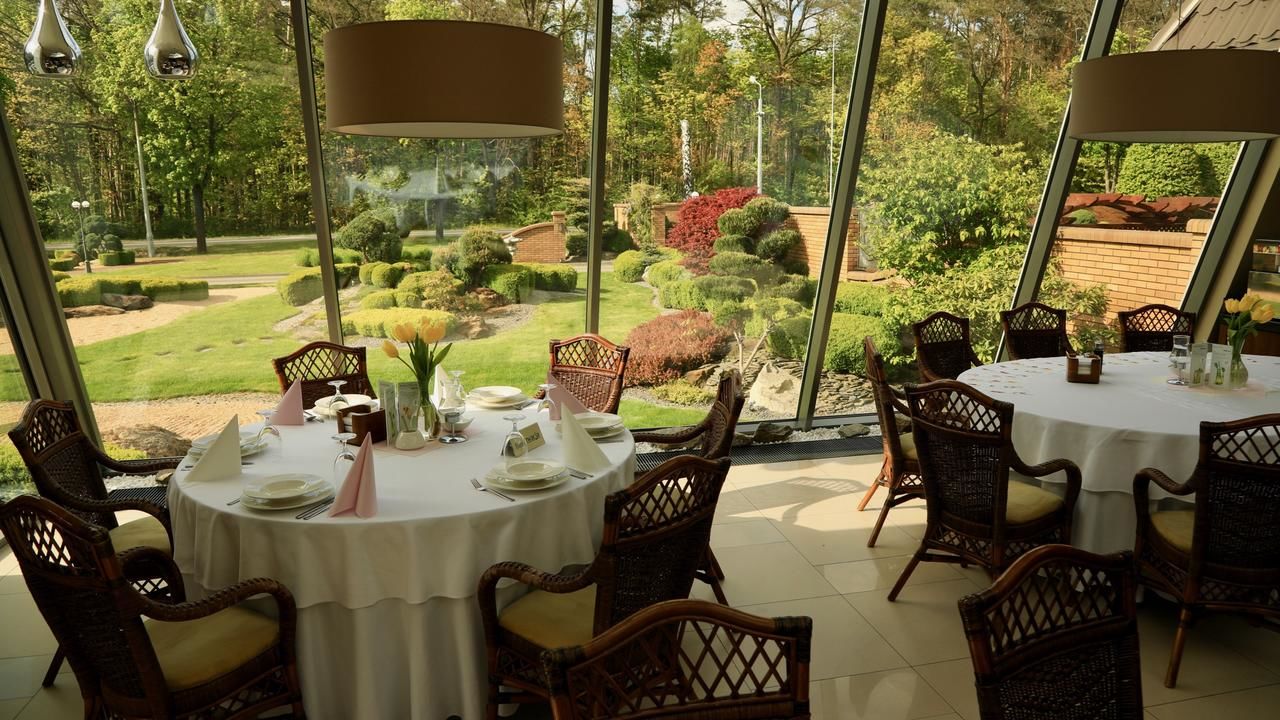 Отель Hotel Na Półboru Серадз-42
