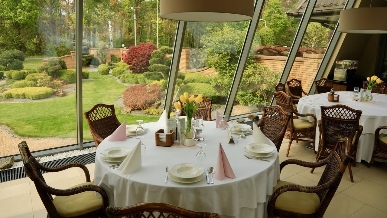 Отель Hotel Na Półboru Серадз-43