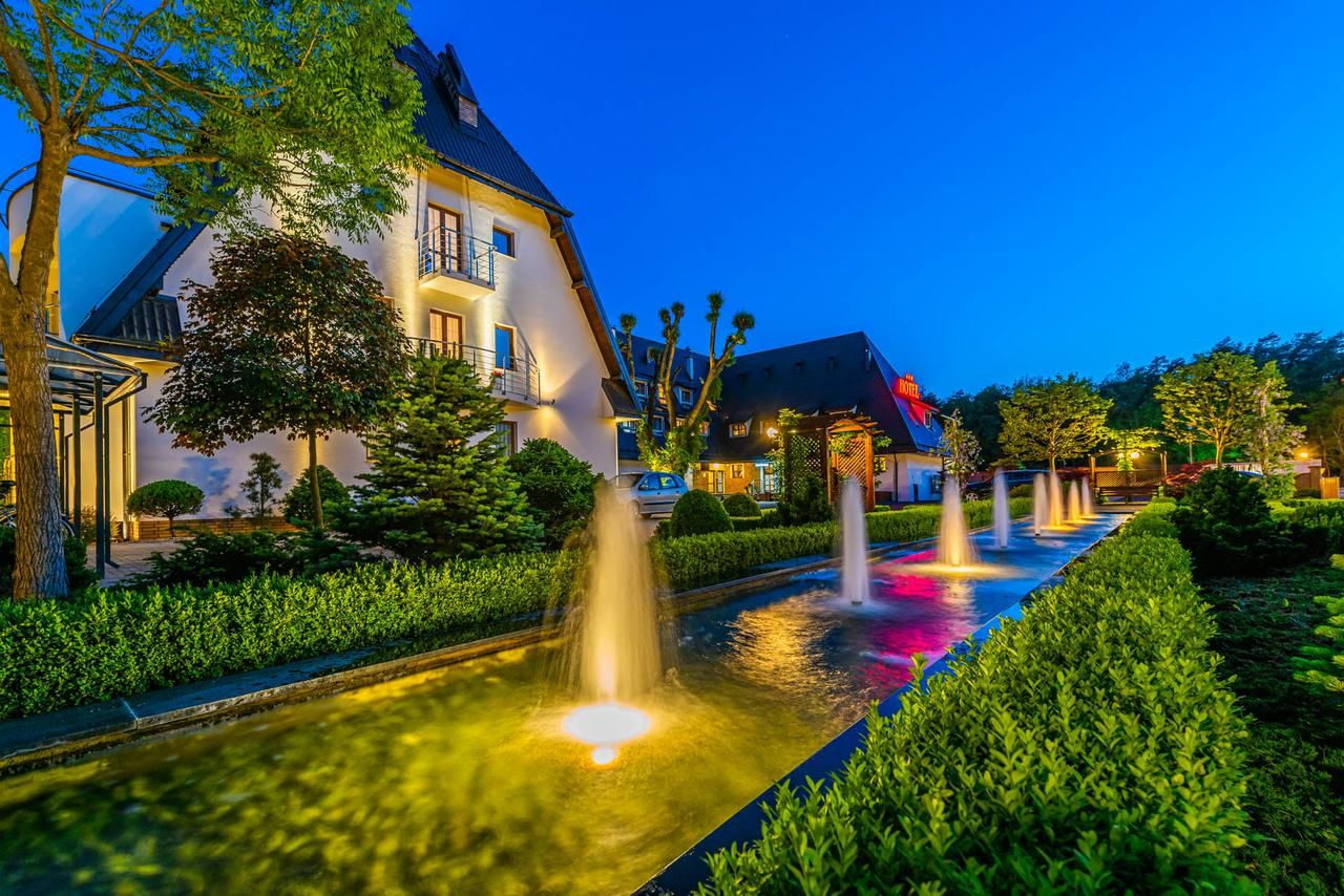 Отель Hotel Na Półboru Серадз-8