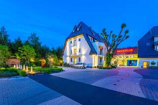Отель Hotel Na Półboru Серадз-5